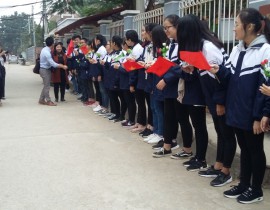 Trường ĐH FulbRight Việt Nam đến thăm trường THPT Chuyên