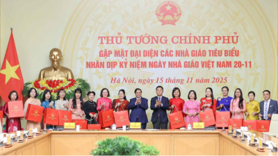 Người truyền lửa đam mê lịch sử nơi miền biên viễn