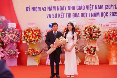 Trường THPT Chuyên Cao Bằng kỷ niệm 43 năm Ngày Nhà giáo Việt Nam