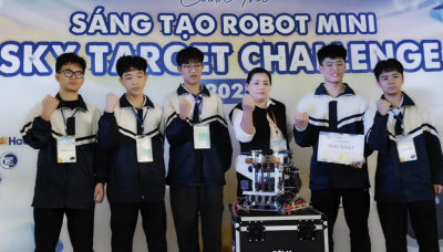 Trường THPT Chuyên Cao Bằng giành giải Nhất Cuộc thi Sáng tạo Robot mini - Sky Target Challenge 2025
