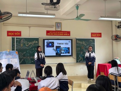 Đổi mới sinh hoạt chuyên môn thực hiện tiết dạy “Ứng dụng công nghệ Al trong dạy học tích hợp liên môn: Vật lí – Thể dục – Công nghệ - Giáo dục quốc phòng”